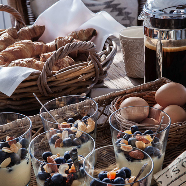 LIBERTY sänggavel i rotting - Bild 4