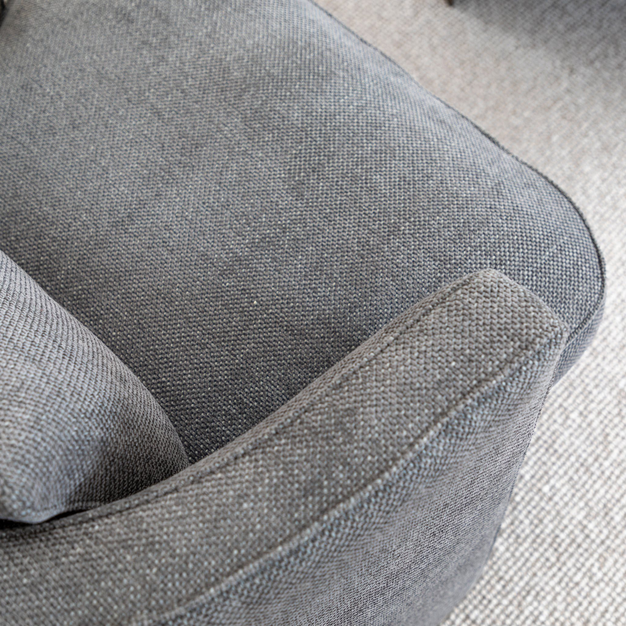 JOAN snurrbar tygfåtölj - Bild 4